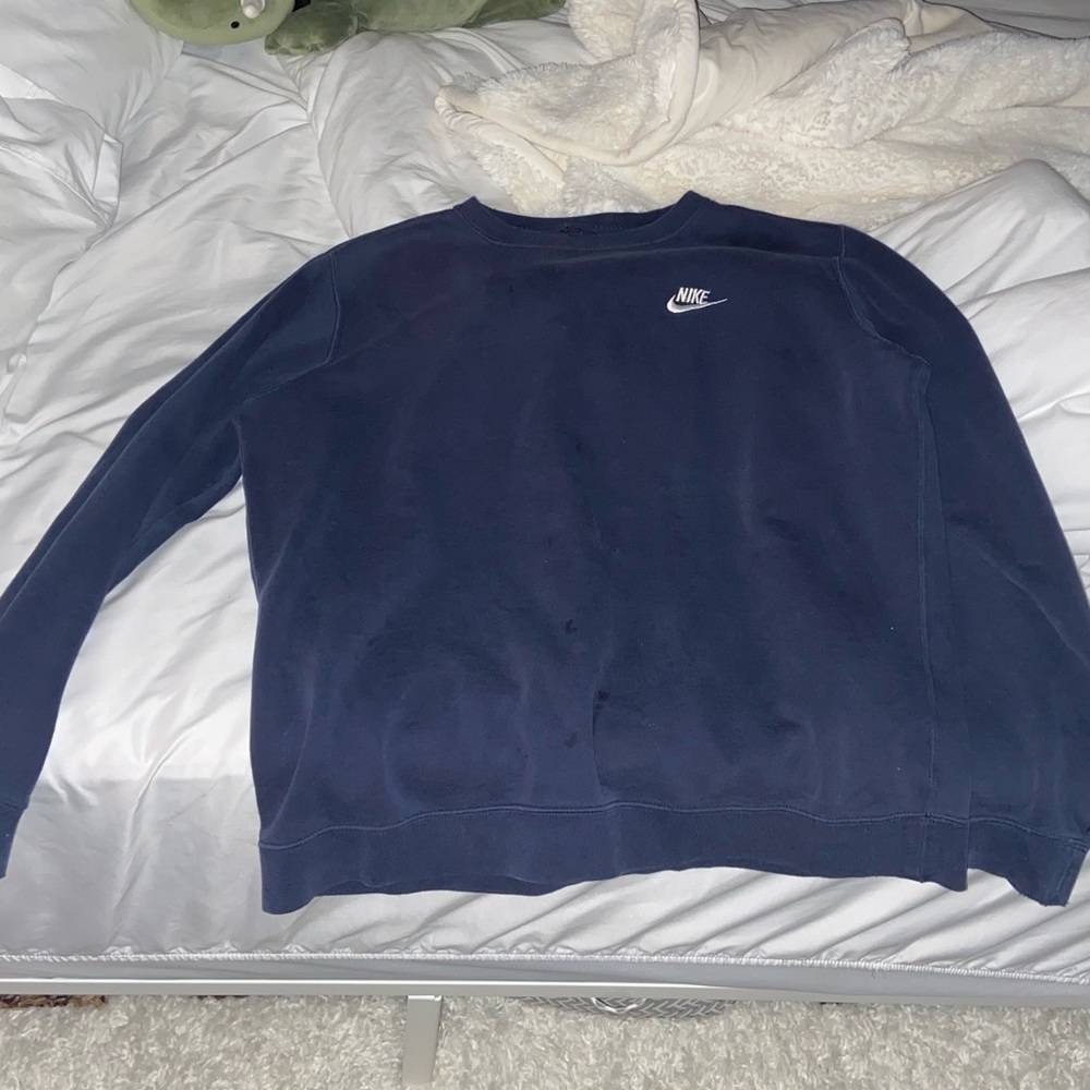 Small Nike noodie